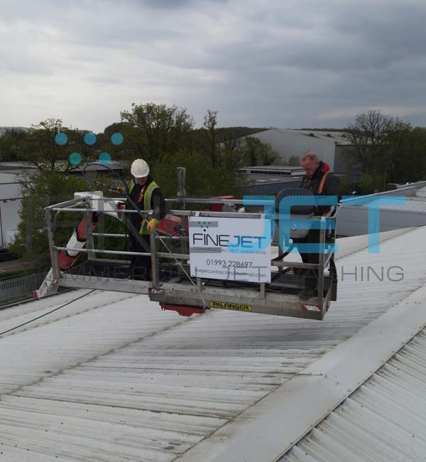 Commerical and industrial roof cleaning